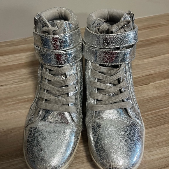 Silver High-Top Sneakers - Picture 4 of 5
